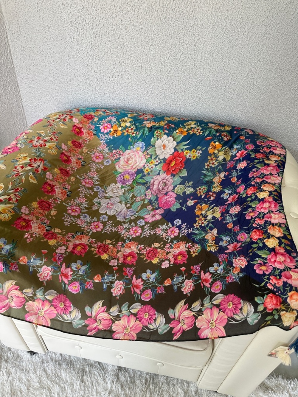 JOHNNY WAS NEUTRA SCARF 💯 SILK Vibrant Floral scarf. Brand New, Summer Must Have - Picture 8 of 17